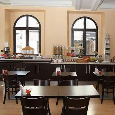 מלון Le Clocher De Rodez Centre Gare