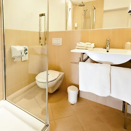 Otel Le Clocher De Rodez Centre Gare Toulouse