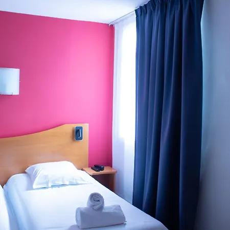 Otel Le Clocher De Rodez Centre Gare 3*