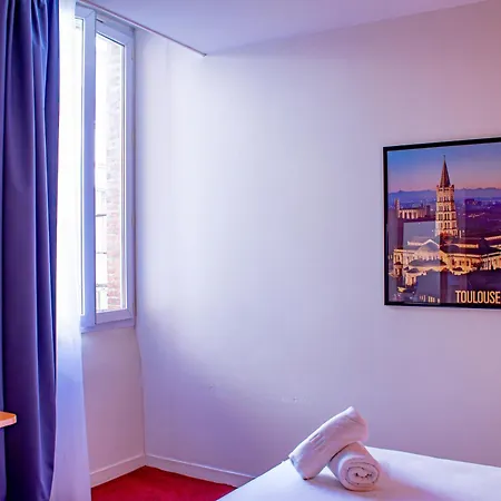 Le Clocher De Rodez Centre Gare Otel