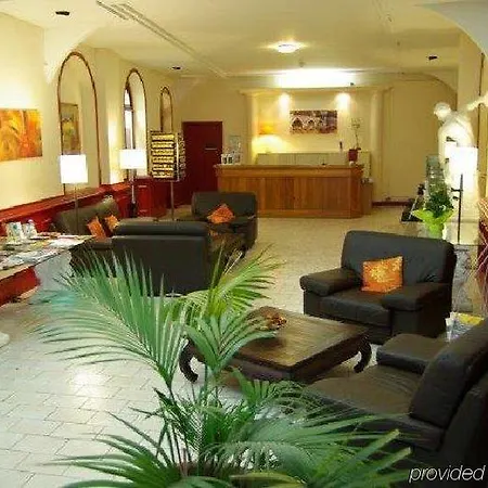 Otel Le Clocher De Rodez Centre Gare